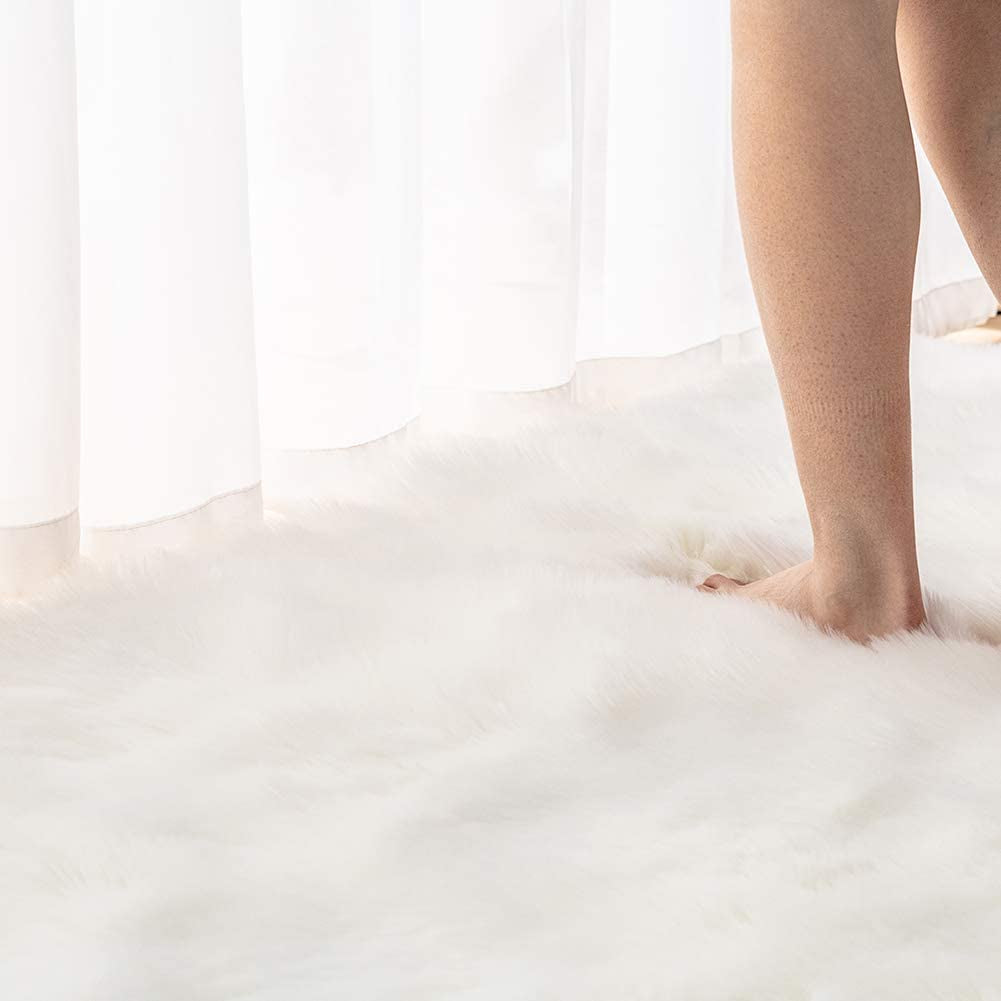 6X9 White Shaggy Faux Sheepskin Area Rug – Large Soft Fluffy Fur Carpet for Bedroom, Living Room, Bedside, or Nursery Decor